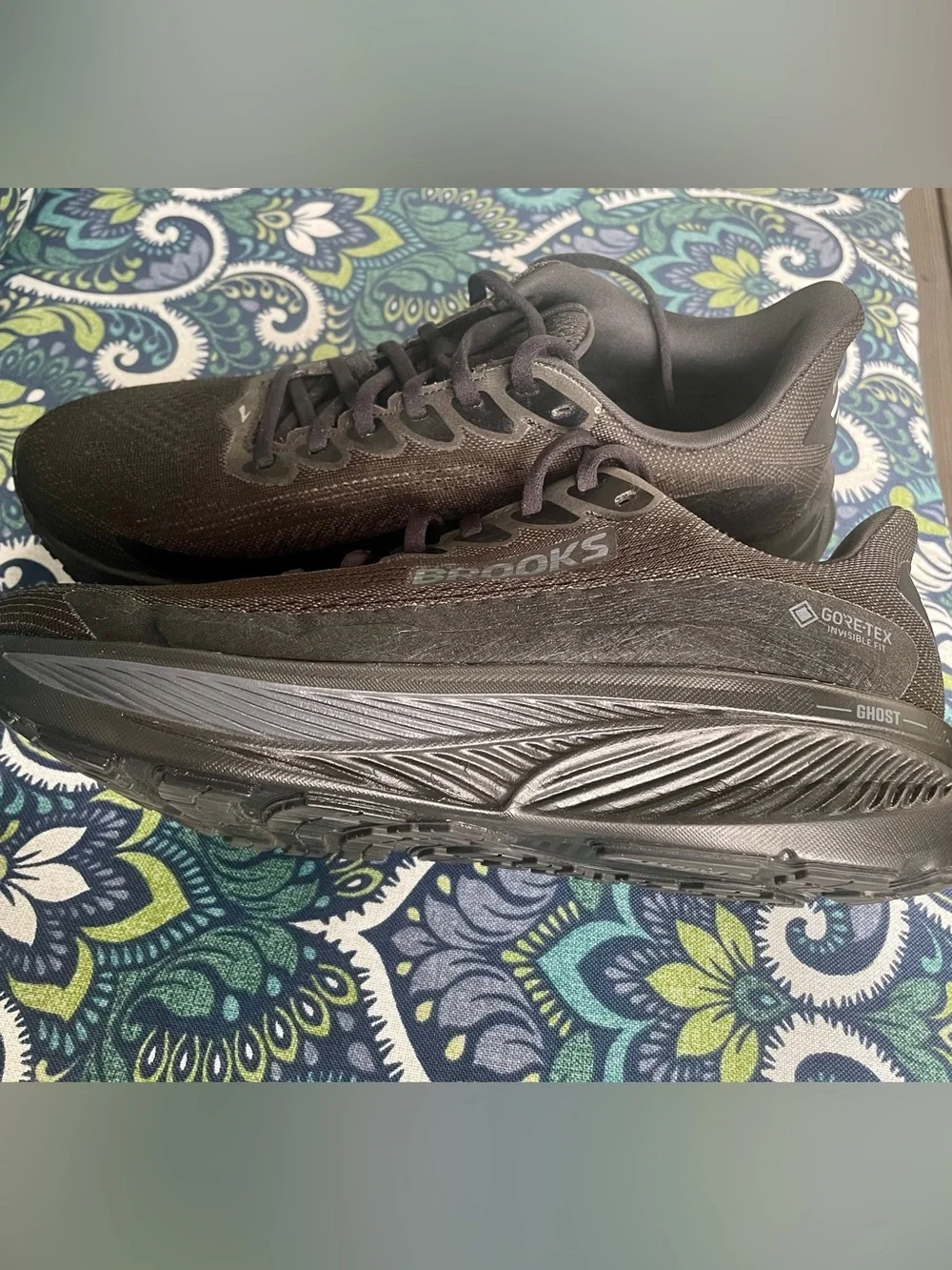 Brooks Men's Black Ghost 17 Running Shoes Gore-Tex  waterproof size 10